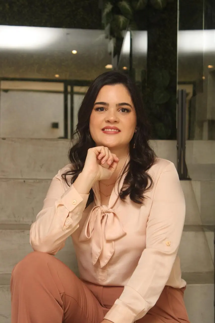 Retrato profissional da Dra. Fernanda Marció